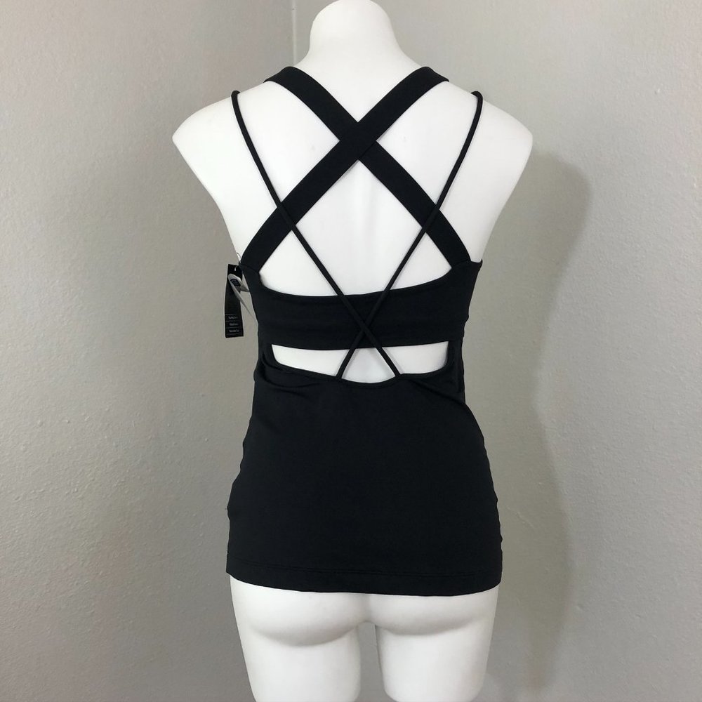 GapFit Athletic Strappy Tank Built in Bra